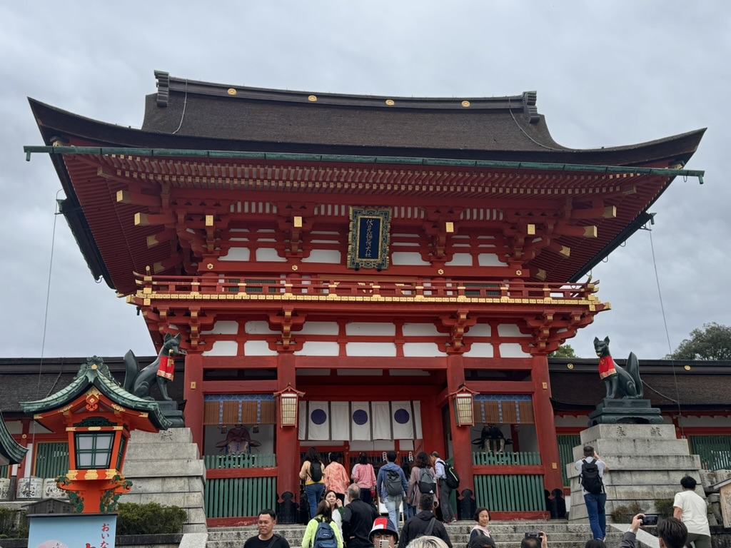 morning visit to the ICONIC fushimi inari shrine - christina got this shot of the rōmon gate before we started our hike up the mountain