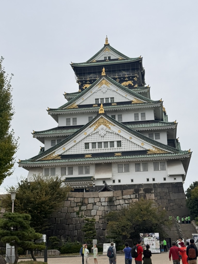 christina got this perfect shot of osaka castle on our first morning exploring the city. the MASSIVE stone walls at the base are just wild.