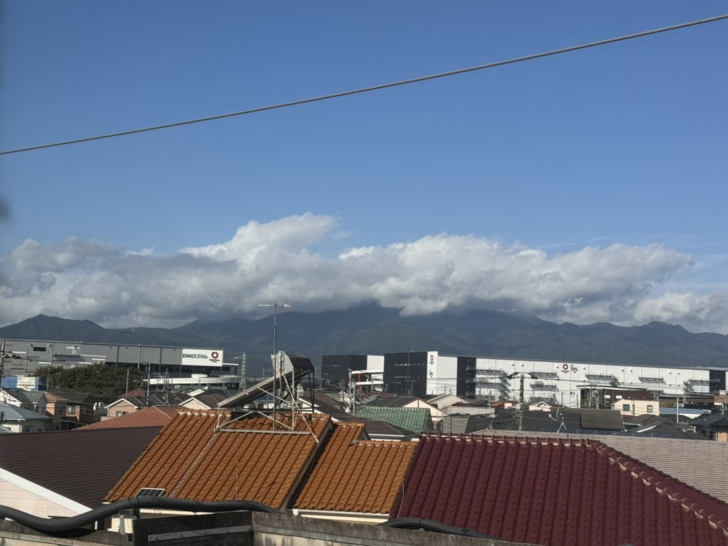 quick view from our shinkansen stop in hiratsuka - those mountains in the background are part of the tanzawa mountain range, which looks EPIC with those clouds rolling in