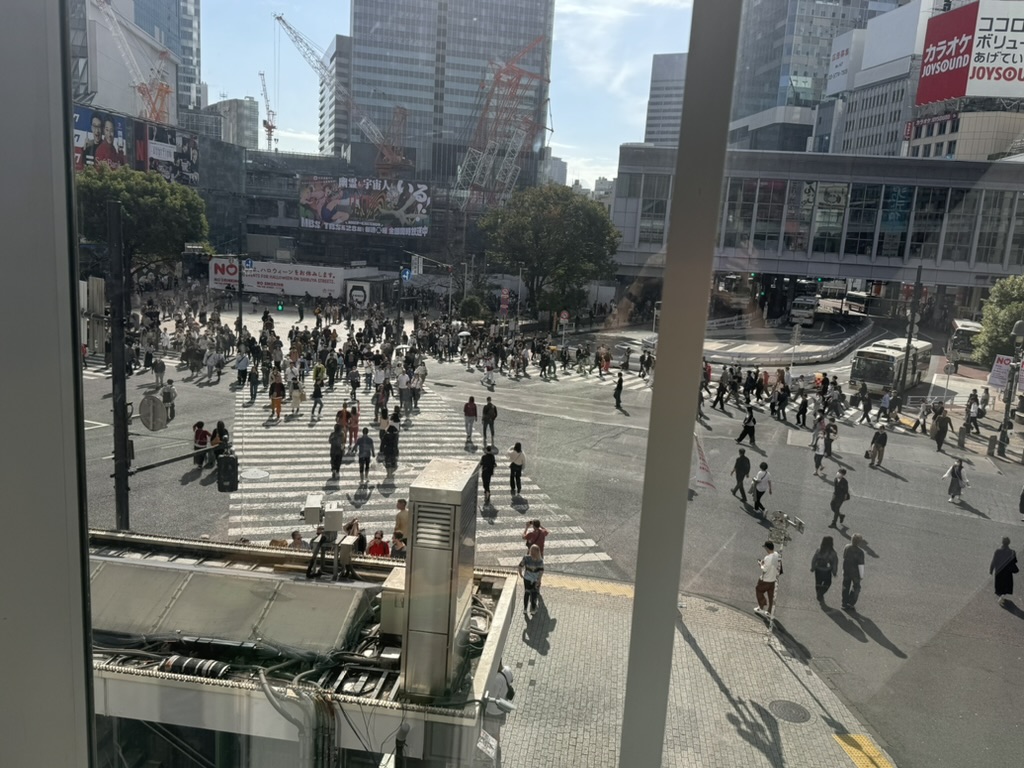 christina got this perfect view of the FAMOUS shibuya crossing from starbucks - way less chaotic on a sunday morning than we expected