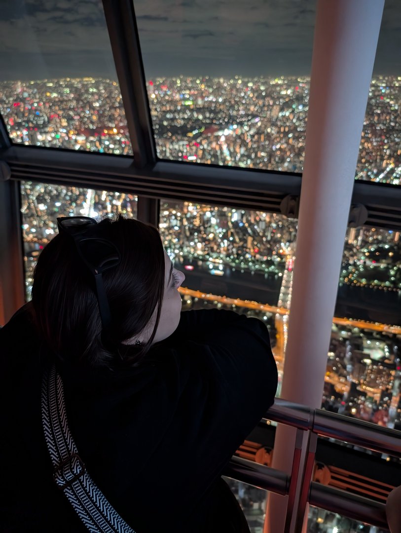 ashley taking in the INSANE tokyo night view from the skytree observation deck. chuck wasn't kidding about tokyo being bright at night.