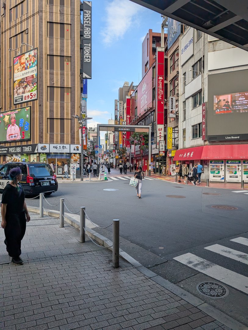 chuck caught this quiet moment in shibuya before the famous crossing gets PACKED with its usual crowd