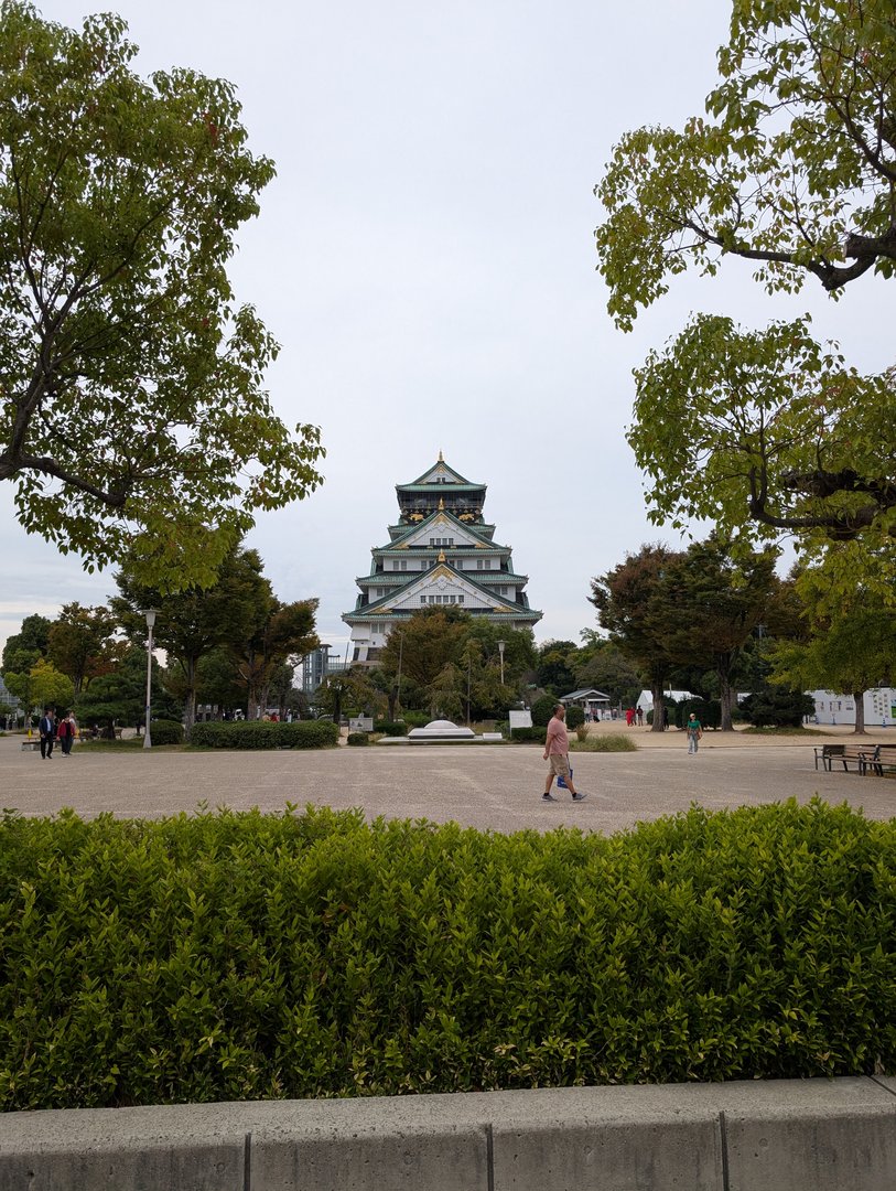 early morning at osaka castle - chuck managed to get this shot before the crowds showed up