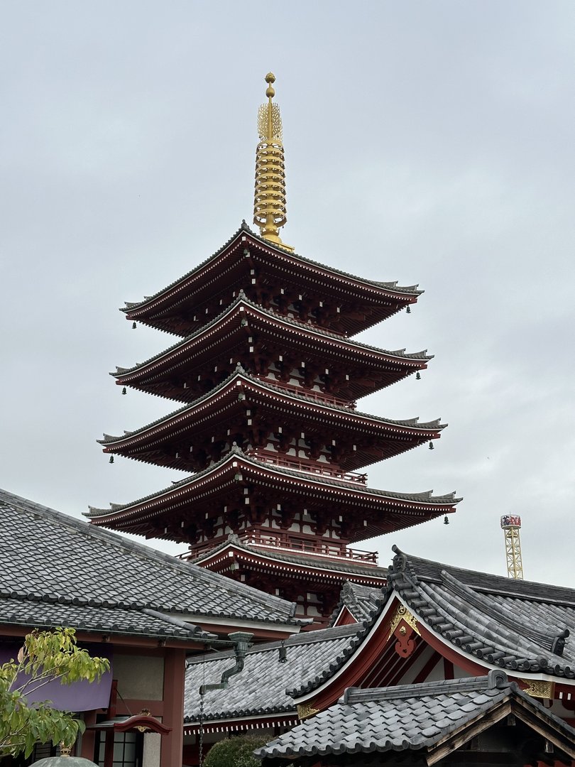 dan caught this shot of the ICONIC five-story pagoda at sensoji on a moody october morning in asakusa