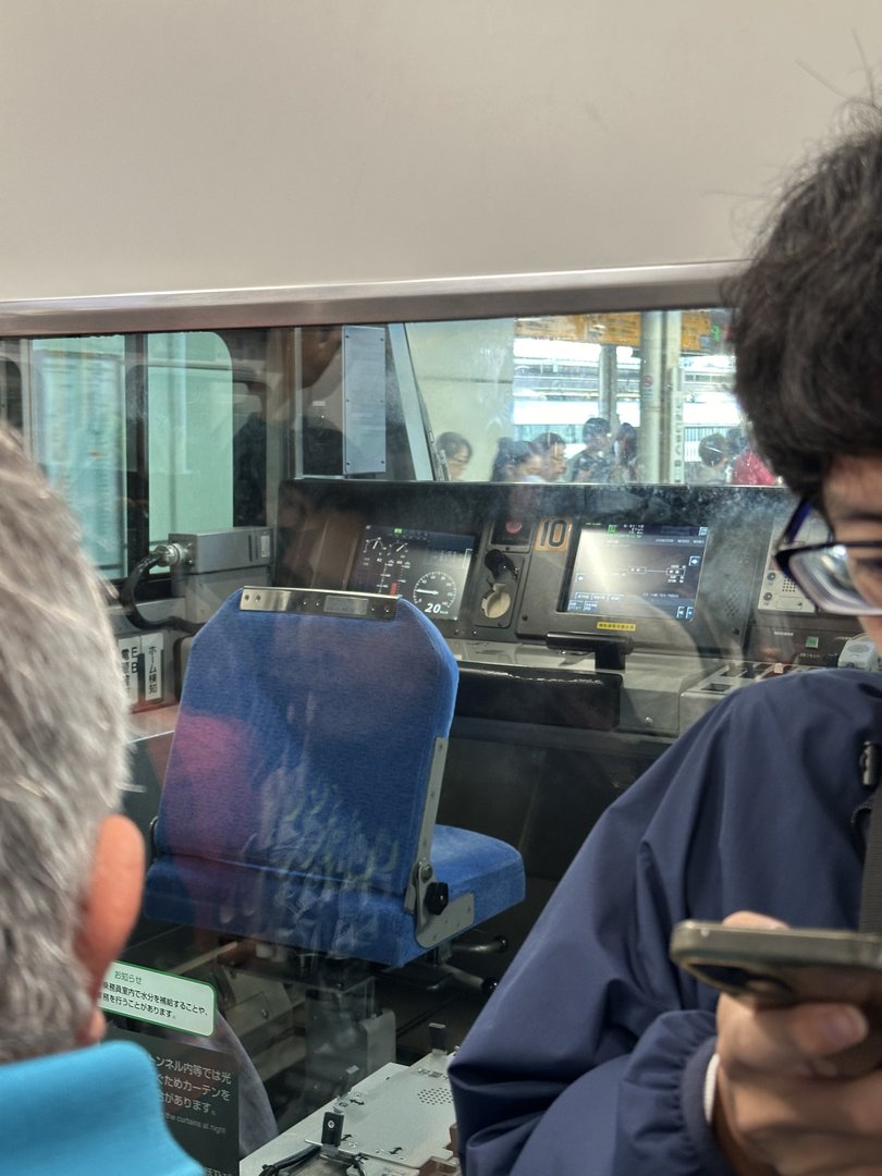 peeking into the driver's cab of the yamanote line train at shinjuku station - these trains run like CLOCKWORK around tokyo