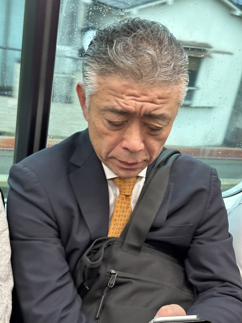 caught this salaryman power napping on the morning train near shibuya - the REAL tokyo lifestyle we don't see in tourist photos