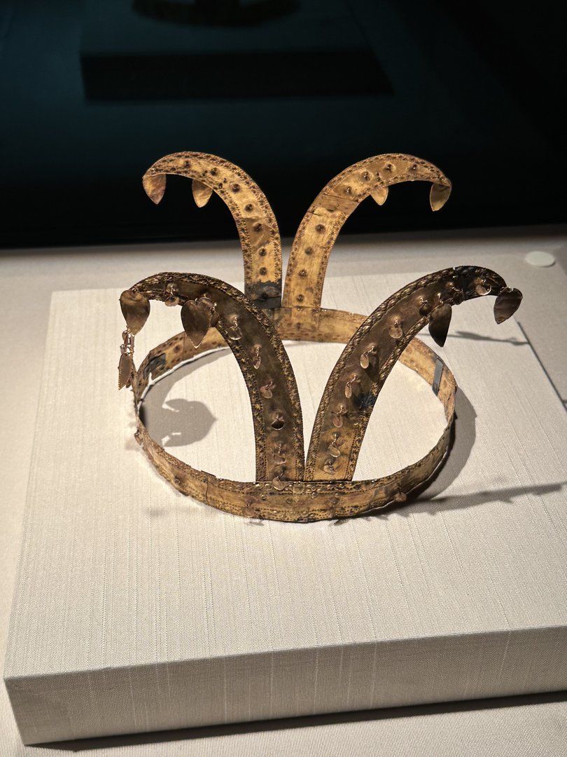 ancient gold crown at the tokyo national museum - dan's attempt to get cultured on our last morning in tokyo